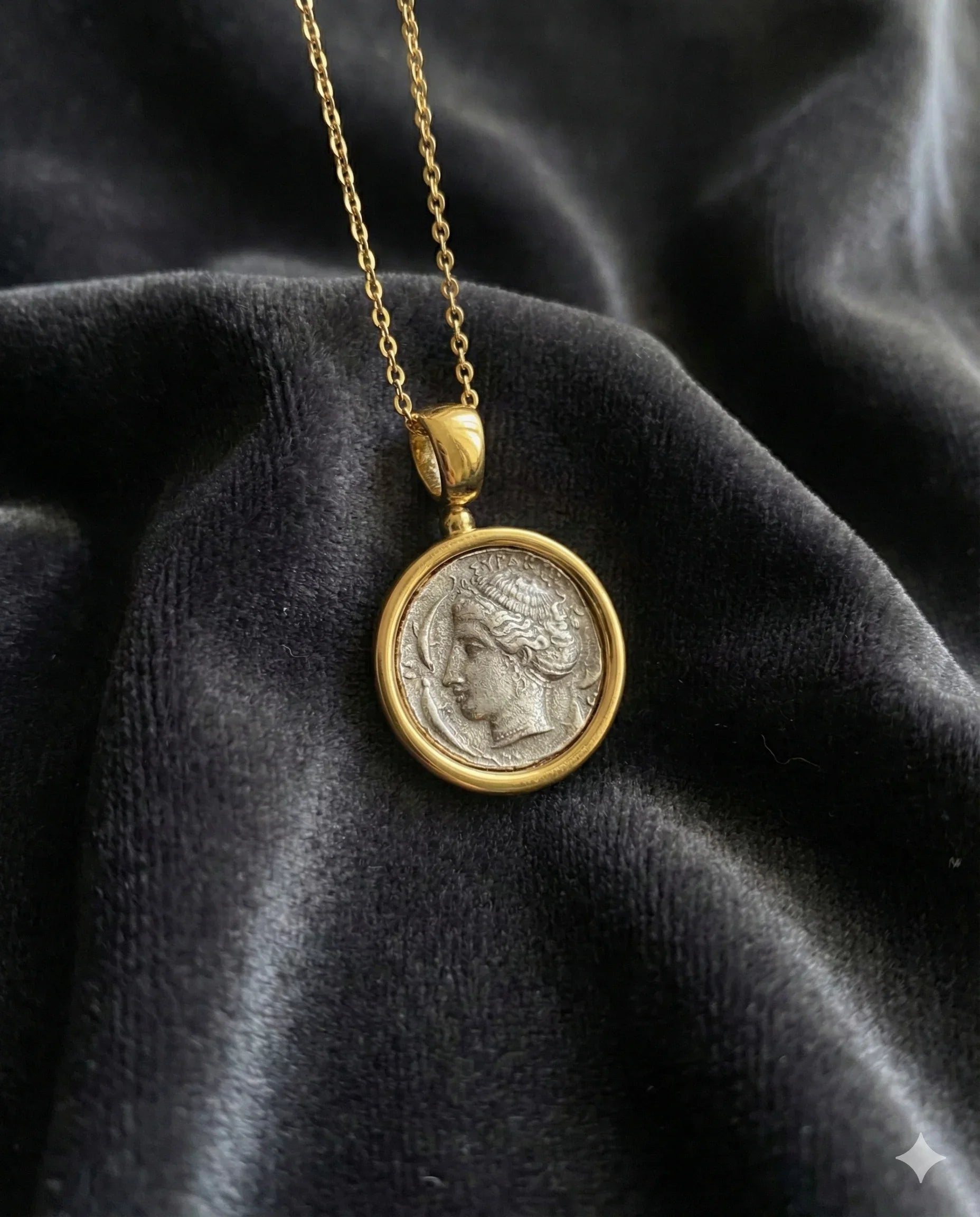 Dark Academia goddess coin pendant necklace in 18K gold-tone plated brass with antique coin look, 50cm chain plus extender